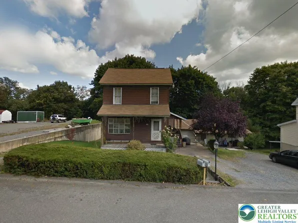 485 S Walnut St, Slatington, PA 18080