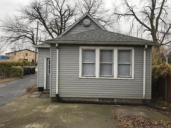 3rd image of 18420 Wentworth Ave
