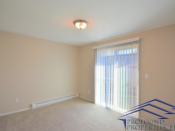 5th image of 221 SE 12th Ave APT 6