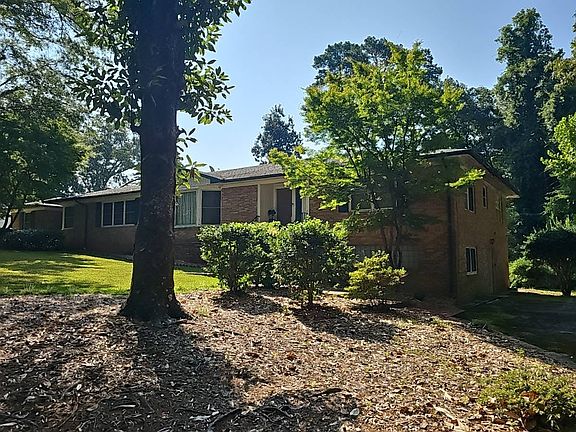 2nd image of 119 Mountain View Dr