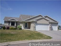 5th image of 731 Garden Pl