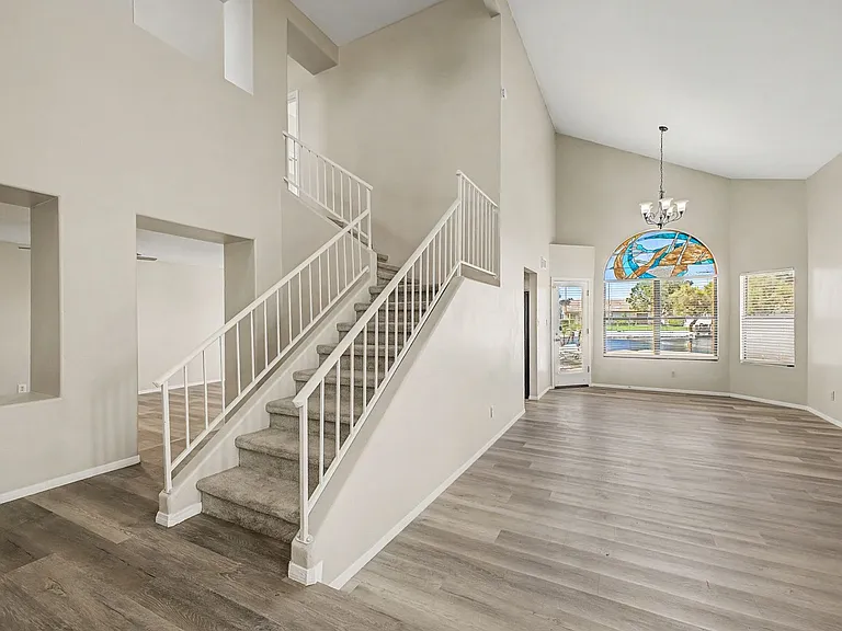 184 S Willow Creek St — Photo 11