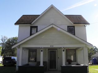 406 N 2nd St, Mystic, IA 52574