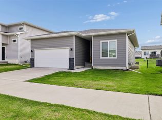 2106 Ammann Dr, Adel, IA 50003