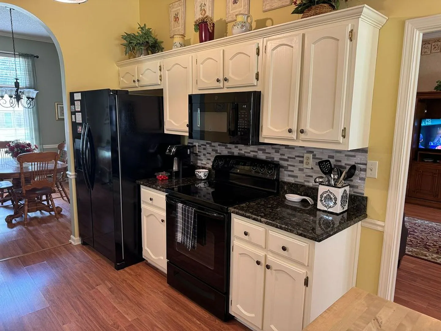 Beautiful One Story Collierville Home For Rent or Sale — Photo 4