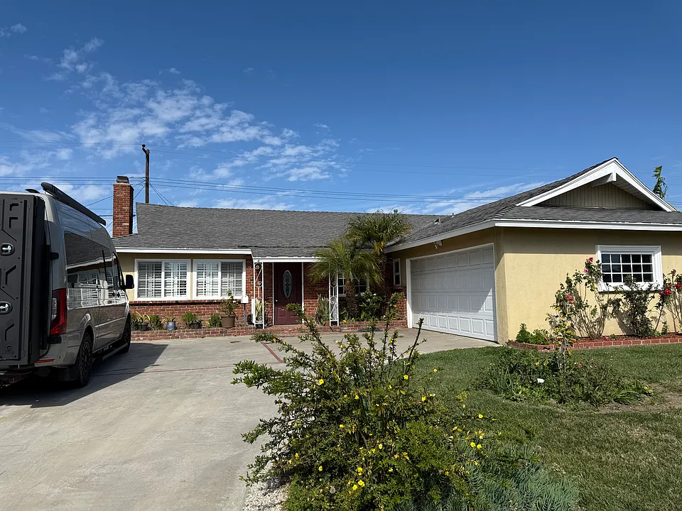 6861 Breeland Dr