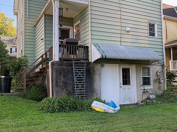 3rd image of 109 E New St Unit A