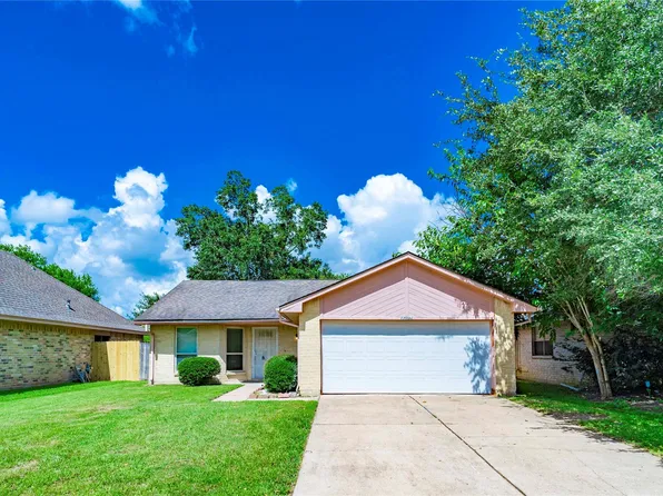 17003 Enchanted Cir W, Sugar Land, TX 77498