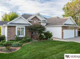 8108 S 93rd St, La Vista, NE 68128