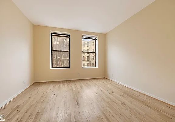 5th image of 419 W 48th St APT 3E