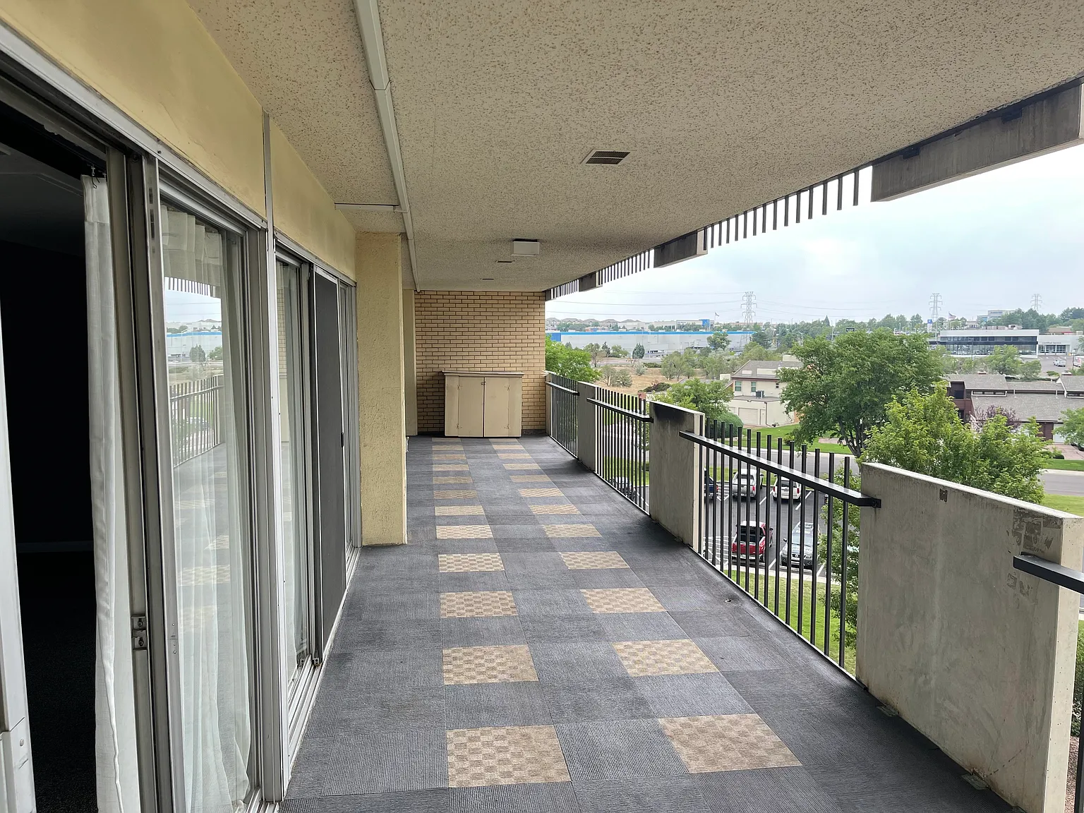 2 bed, 1152 sqft, $1,800 — Photo 2