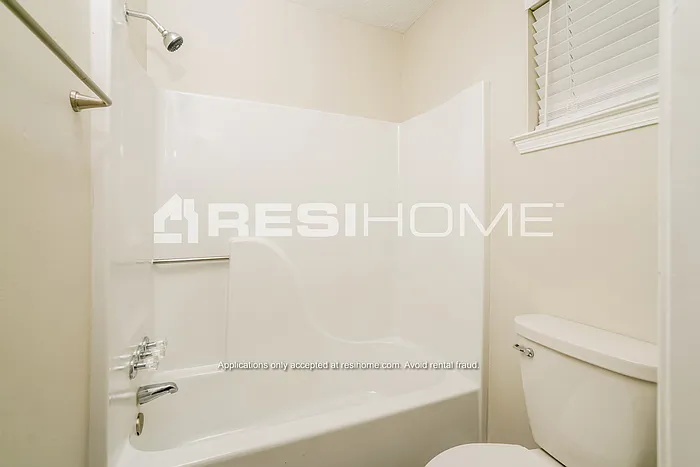 935 River Glen Pl — Photo 13