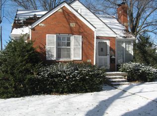 4920 Birch St, Roeland Park, KS 66205