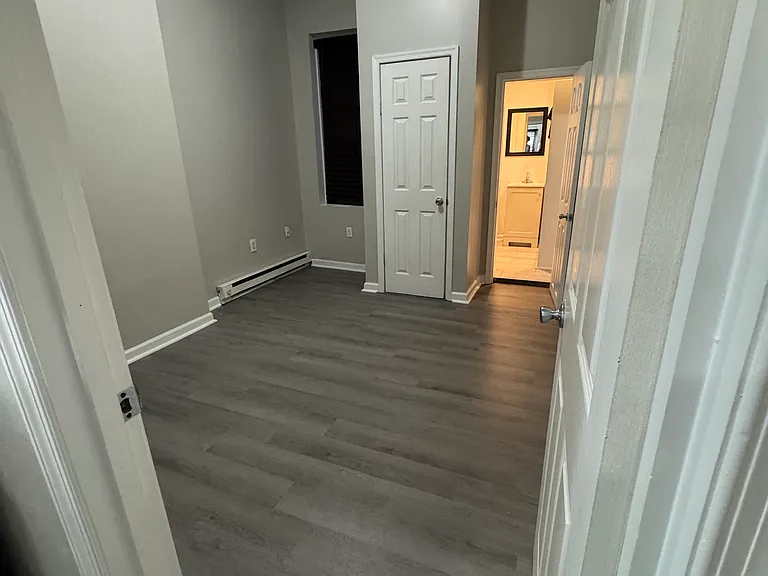 533 Franklin St #1 — Photo 5