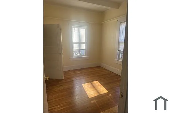 Building Photo - 154 Broadway #1