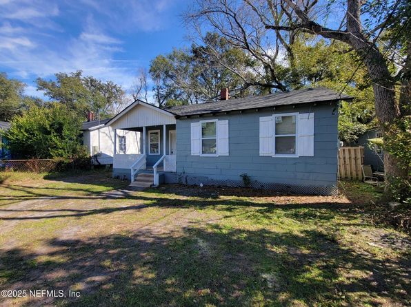 215 Cherokee St