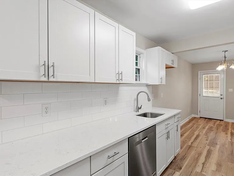 1611 Poole Rd — Photo 12