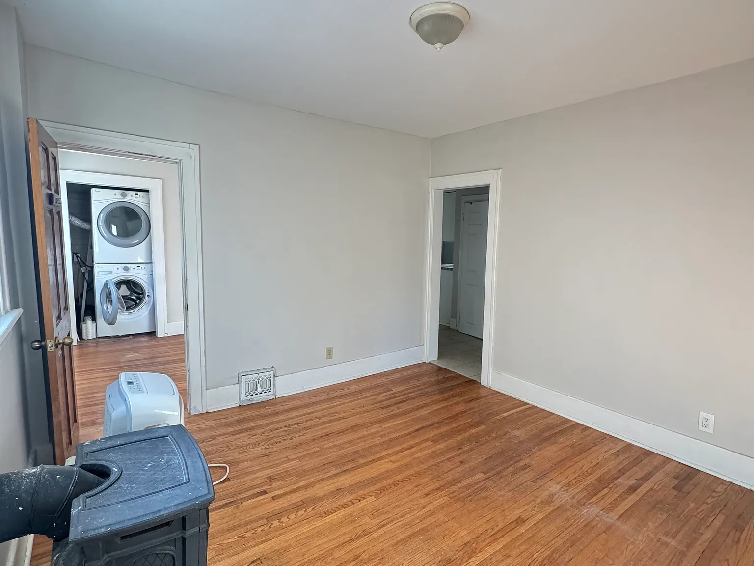 2 bed, $1,350 — Photo 2