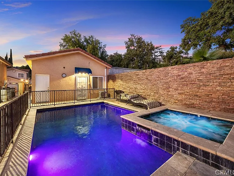 10610 Oak Tree Way — Photo 39