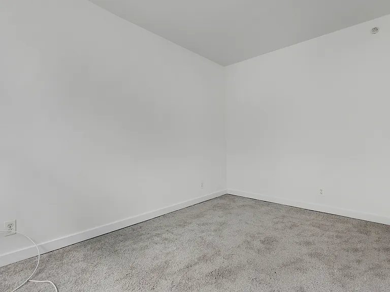 1101 3rd St SW #107 — Photo 5