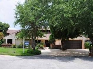 10330 NW 6th St, Coral Springs, FL 33071