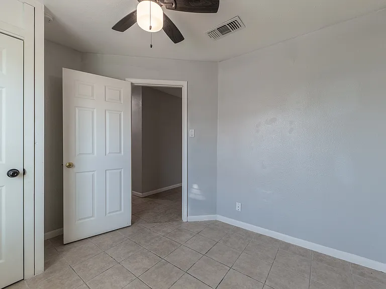 7642 Oak Chase — Photo 11