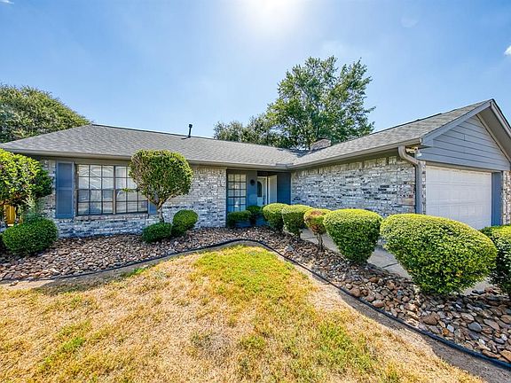 5th image of 4523 Jamaica Ln