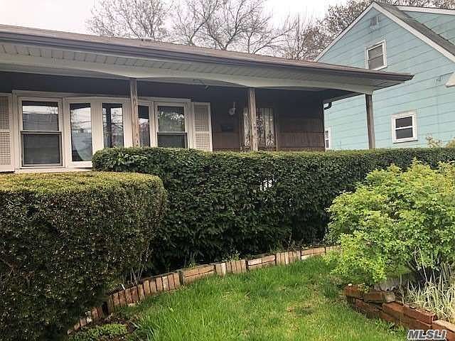1st image of 140 Herbert Ave