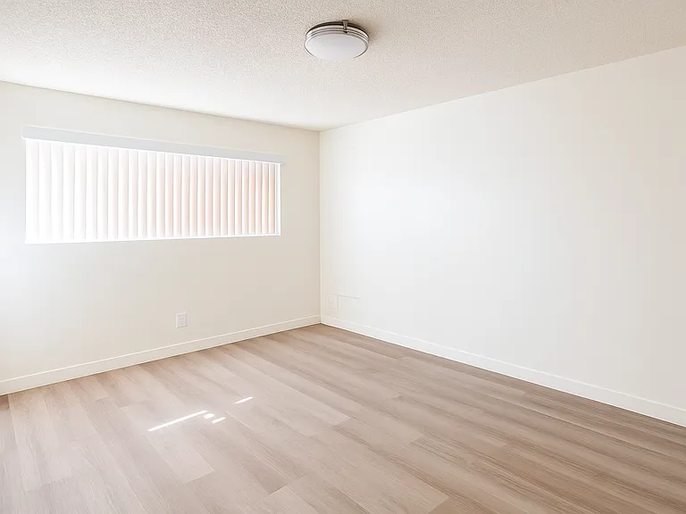 301 N Sunrise Way #6 — Photo 11