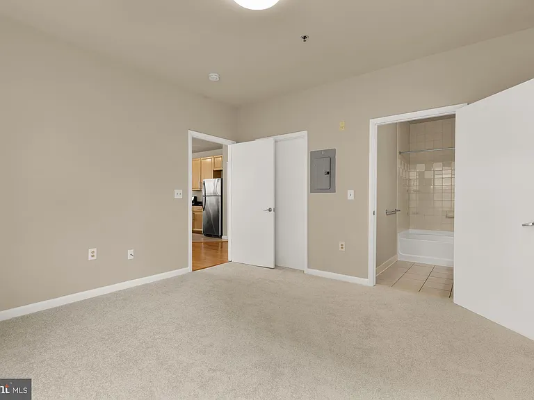 1201 E West Hwy #238 — Photo 19