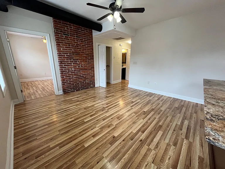 100 S 22nd St #13 — Photo 16