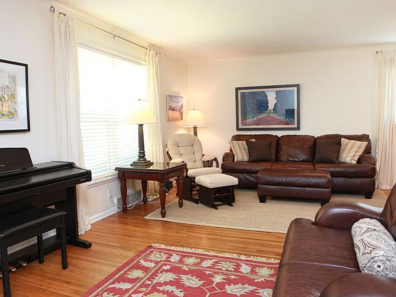 Great windows let in natural light