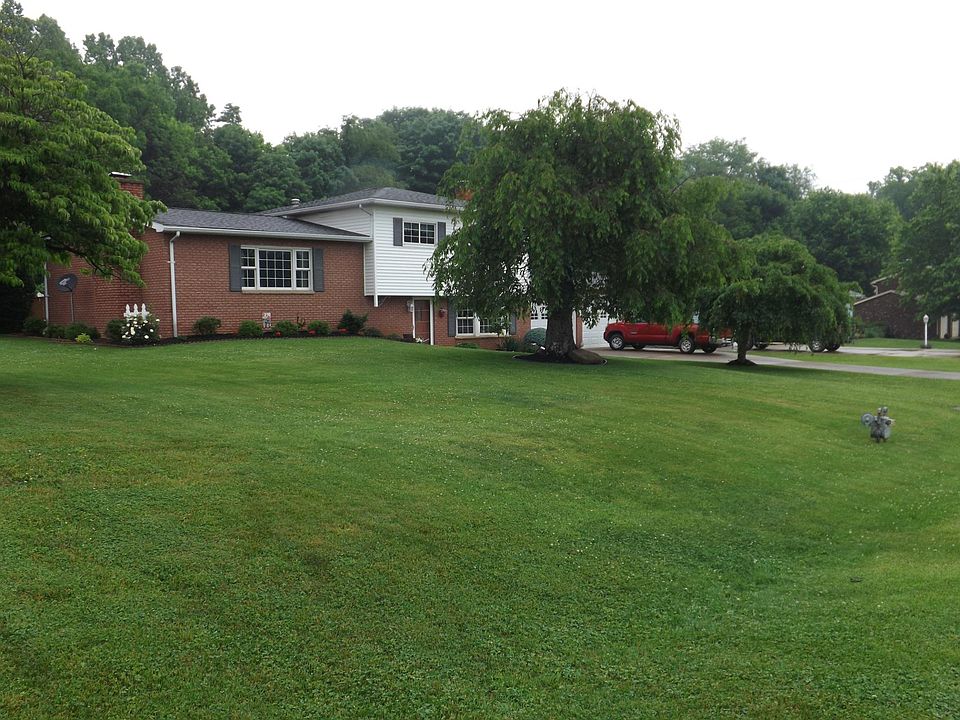 1st image of 115 Woodland Dr