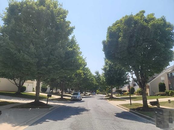 5th image of 14012 Falconcrest Rd