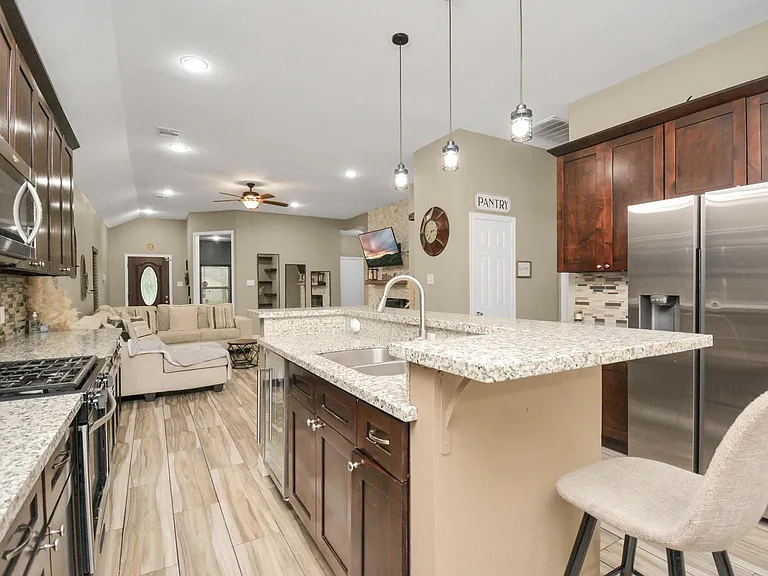 3102 Ash Dr — Photo 10