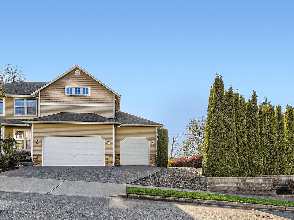 1st image of 702 79th Drive NE