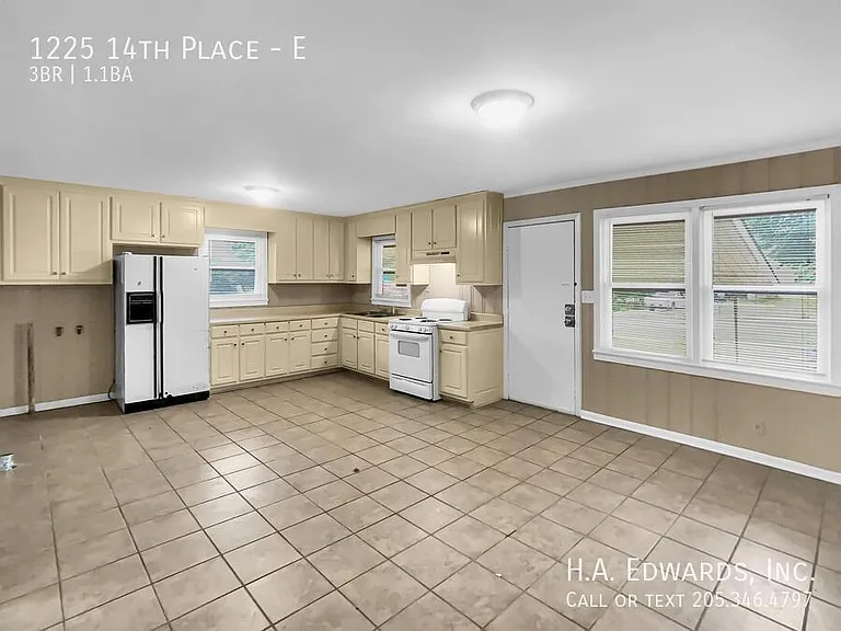 1225 14th Pl E #E — Photo 6