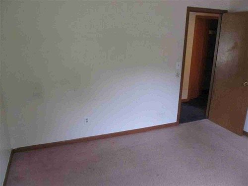 4th image of 24540 Halley Crescent Dr