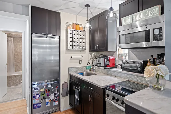 Sold by HomeDax Real Estate | media 6