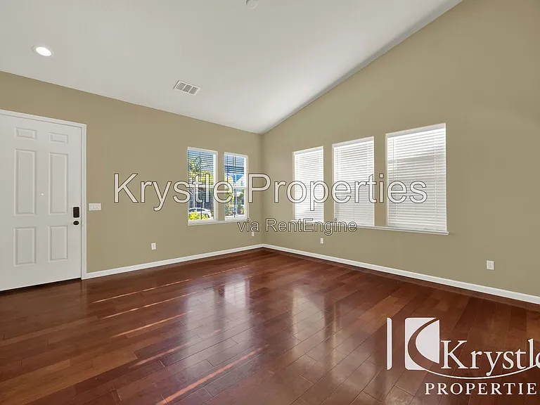 625 Purple Martin Dr — Photo 9