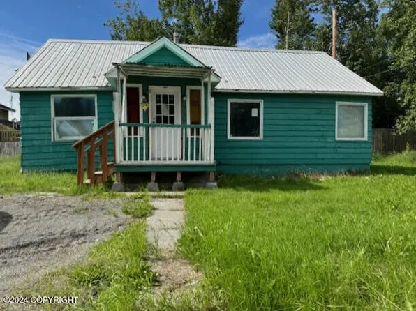 1120 Turpin St, Anchorage, AK 99504