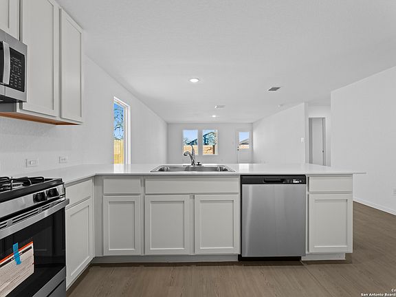 2nd image of 106 Ellendale Place
