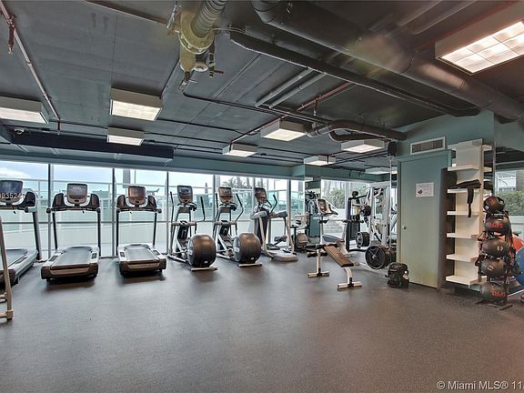 4th image of 650 West Ave APT 2208