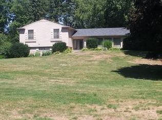 919 Dowling Rd, Bloomfield Hills, MI 48304