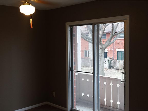 2nd image of 9607 Outlook St