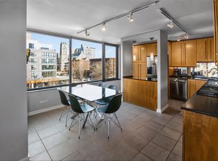 929 N Astor St UNIT 407, Milwaukee, WI