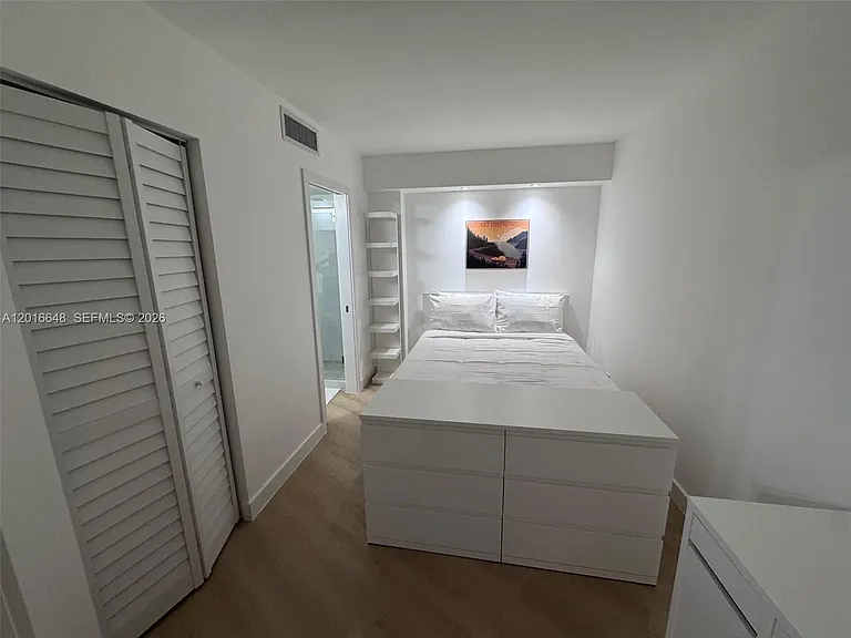 3800 Galt Ocean Dr #709 — Photo 15