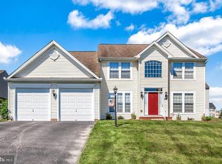 1260 Cranberry Ln W, York, PA 17402