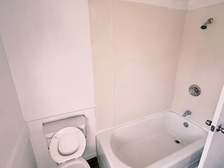 902 Hays Park Ave — Photo 9