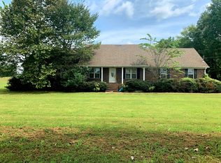 715 Terry Ln, Henderson, TN 38340